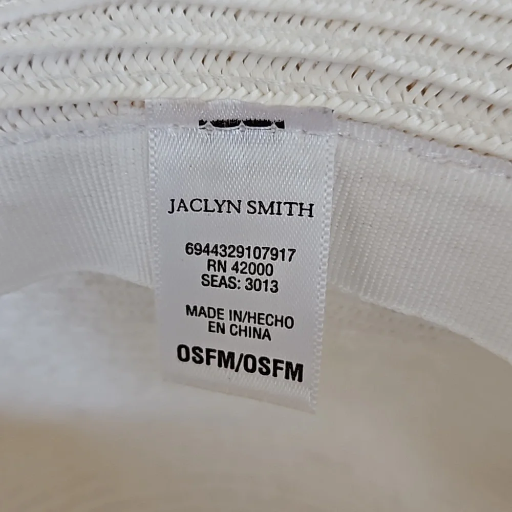Jaclyn Smith floppy summer straw hat